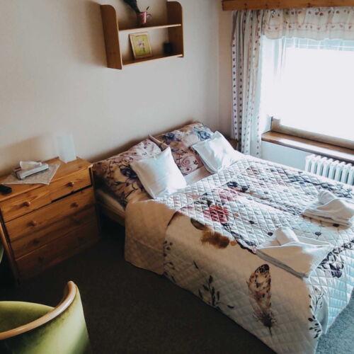 Double Room ensuite with Flat Screen Tv