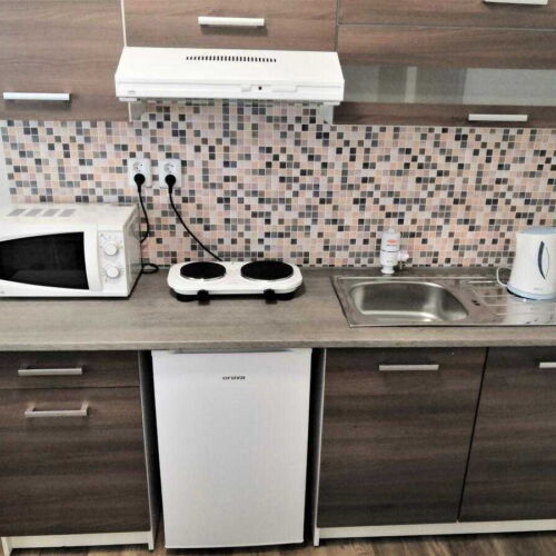Apartman se sprchou s vlastní kuchyňkou pro 4 os. se 2 ložnicemi (s možností přistýlky)
