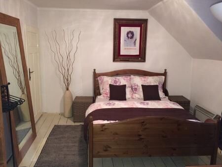 Deluxe Apartman s privátní koupelnou mimo apartmán pro 4 os. se 2 ložnicemi