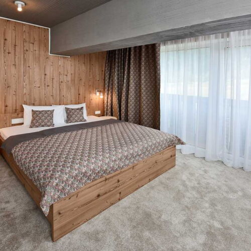 Apartament vip cu duș cu 1 camera pentru 4 pers. (se poate solicita pat suplimentar)