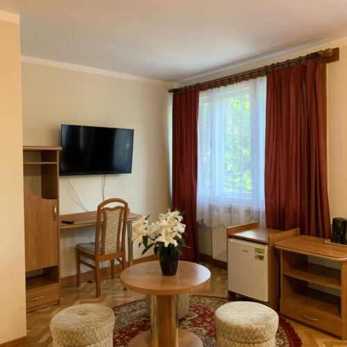 Pokój 4-osobowy Standard z łazienką