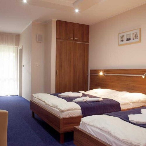 Pokoj s balkónem se sprchou pro 4 os.