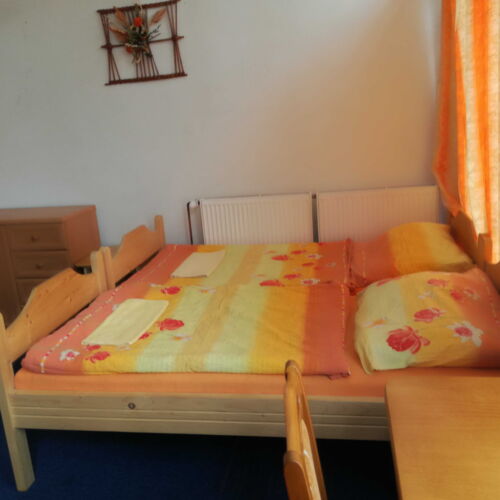 Apartament cu bucătărie proprie pentru 2 pers.