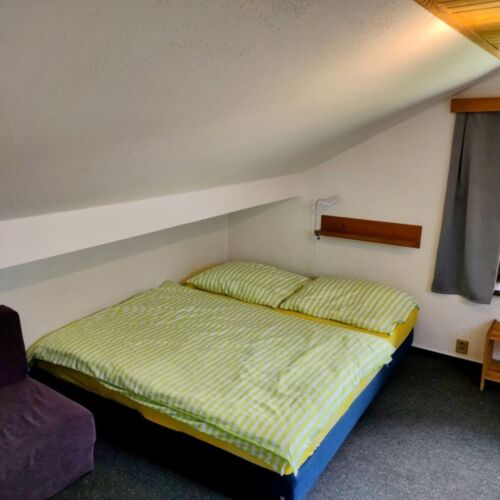 Apartman se sprchou s vlastní kuchyňkou pro 4 os. s 1 ložnicí (s možností přistýlky)