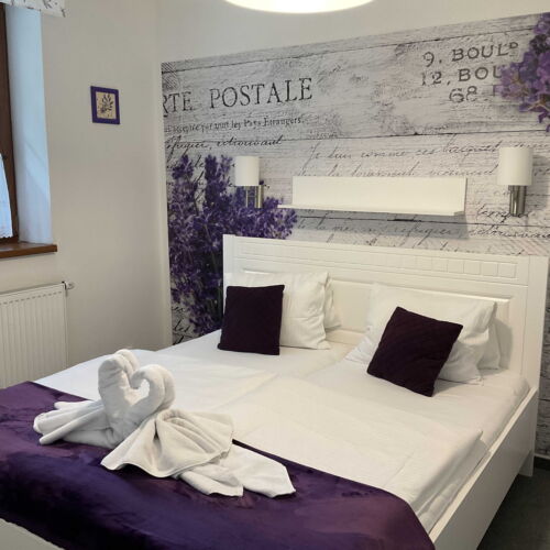 Pokoj propojené se sprchou pro 4 os.