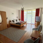 Standard Plus Upstairs 2-Room Apartment for 3 Persons