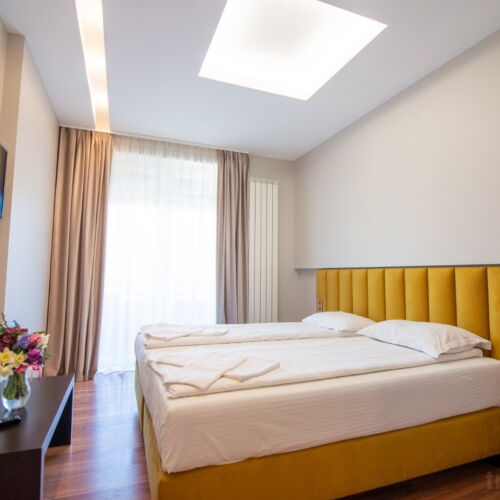 Camera dubla cu balcon