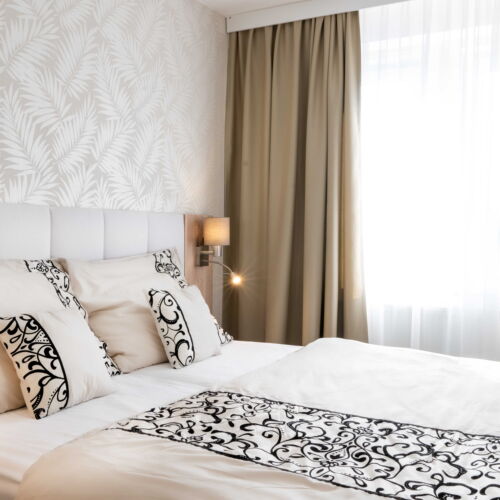 Camera twin standard cu duș