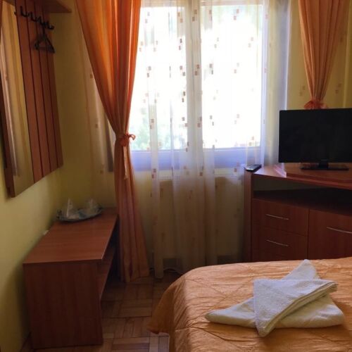 Camera dubla la etaj