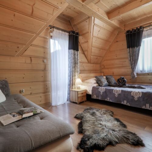 Mountain View Villa for 18 Persons