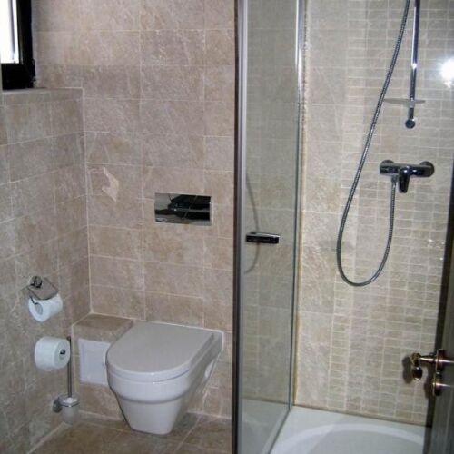 Camera dubla economy cu baie