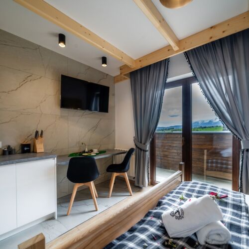 Apartman s koupelnou s manželskou postelí s 1 ložnicí s výhledem na hory