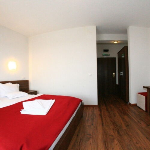 Pokoj s manželskou postelí