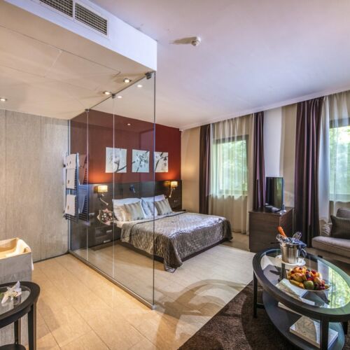 Suita romantica la etaj cu 1 camera pentru 2 pers.