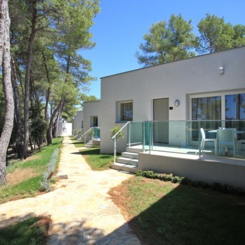 Vila premier cu vedere spre mare pentru 4 pers. (se inchirieaza doar integral)