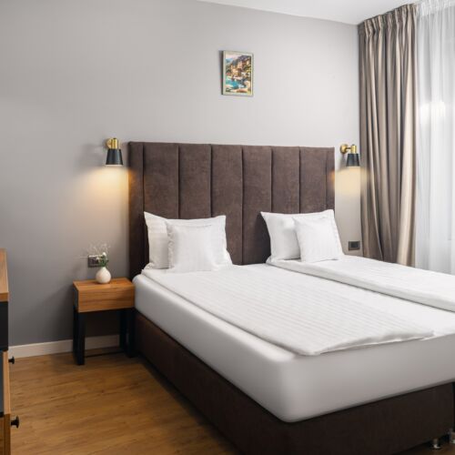 Superior Pokoj s balkónem s manželskou postelí