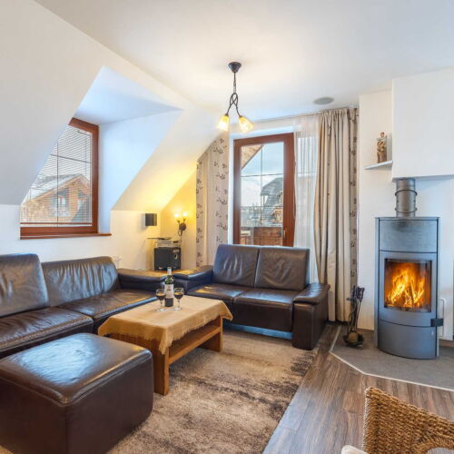 Apartament cu vedere spre munte b pentru 4 pers. (se poate solicita pat suplimentar)