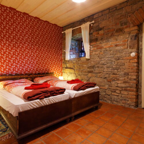 Deluxe Pokoj se sprchou s manželskou postelí