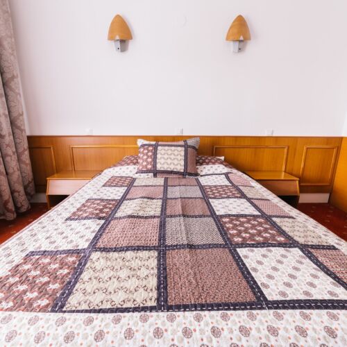 Camera dubla standard cu balcon (se poate solicita pat suplimentar)