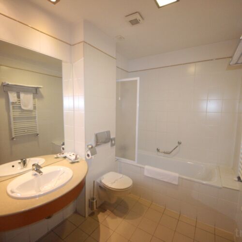 Camera dubla cu balcon