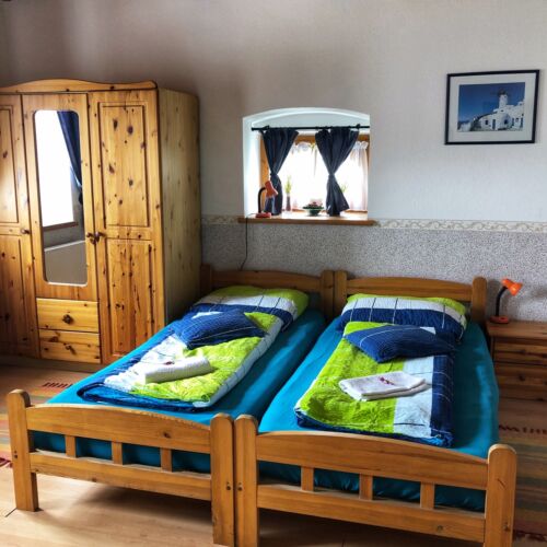 Pokój 2-osobowy na piętrze (możliwa dostawka)