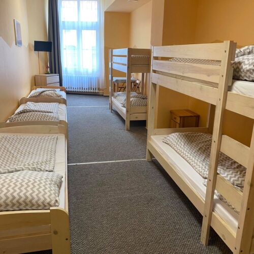 Pokój 7-osobowy ze wspólną łazienką ze wspólnym aneksem kuchennym