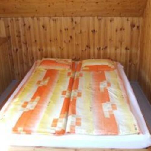 Casa de vacanta familial(a) cu vedere spre rau pentru 7 pers. (se inchirieaza doar integral)