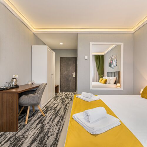 Camera dubla superior