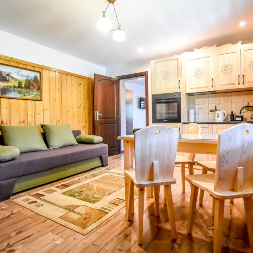 Apartament deluxe cu 2 camere pentru 4 pers.