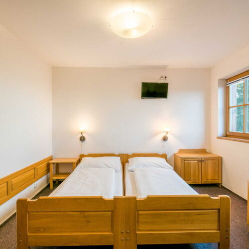 Standard Pokoj se sprchou pro 4 os.