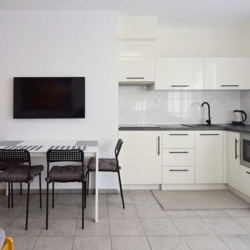 Apartman se sprchou s vlastní kuchyňkou pro 4 os.