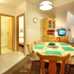 Apartment for 4 Persons with Shower and Kitchenette (extra beds available)