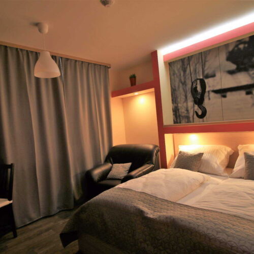 1-Zimmer-Apartment für 2 Personen mit Dusche und Eigner Küche