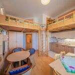 Sa tuš kabinom Sa vlastitom čajnom kuhinjom apartman za 4 osoba(e) sa 0 spavaće(om) sobe(om)