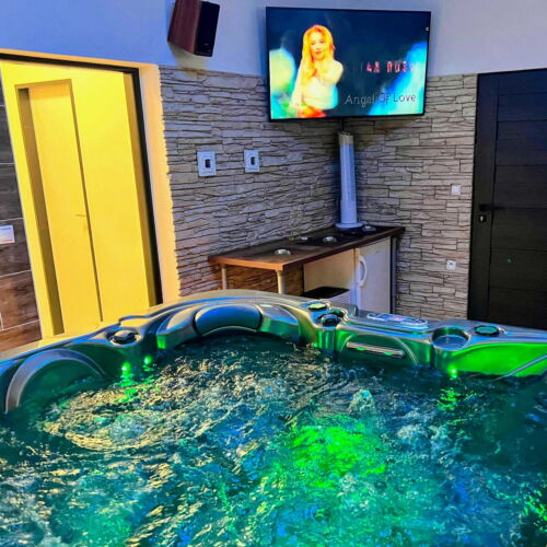 Pokoj se sprchou  pro 2 os.