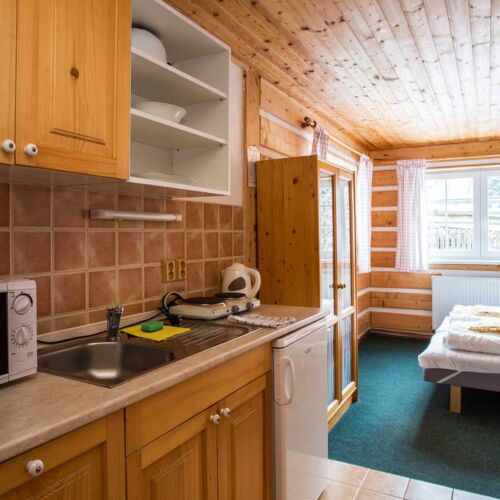 Apartman se sprchou s vlastní kuchyňkou pro 2 os.