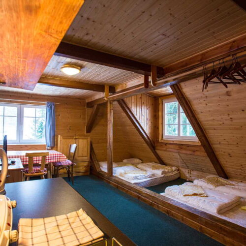 Apartman se sprchou s vlastní kuchyňkou pro 5 os.