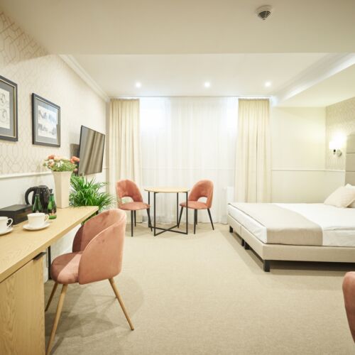 Apartament 3-osobowy w suterenie Economy z 1 pomieszczeniem sypialnianym