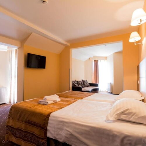 Suita cu balcon cu 1 camera pentru 4 pers.