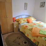 Chata for 6 Persons with Shower and Kitchen (extra bed available)