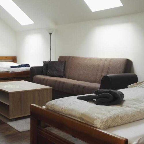 Pokoj se sprchou pro 4 os. v podkroví (s možností přistýlky)