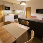 Apartment für 3 Personen mit Dusche und Eigener Küche (Zusatzbett möglich)