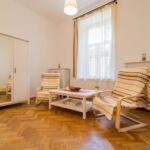 Queen 1-Room Apartment for 6 Persons with Garden