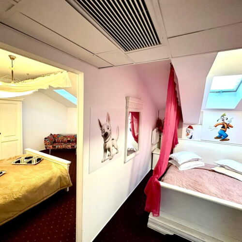 Apartament la etaj cu baie cu 1 camera pentru 4 pers.