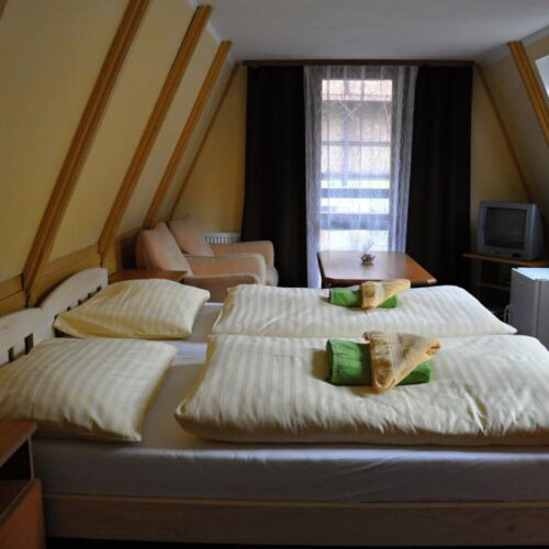 Apartman se sprchou s balkónem pro 4 os. (s možností přistýlky)