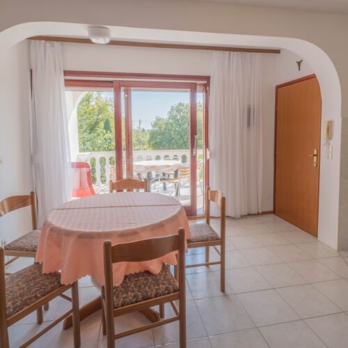 2-Room Family Apartment for 4 Persons with Terrace