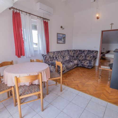 1-Room Family Apartment for 4 Persons with Terrace