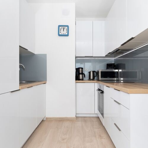 Apartament 4-osobowy na piętrze z widokiem na morze z 2 pomieszczeniami sypialnianymi