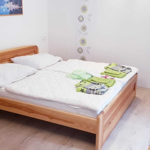 Apartman se sprchou s vlastní kuchyňkou pro 2 os.