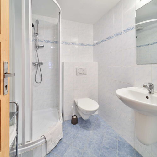 Apartman s balkónem s koupelnou pro 4 os. se 2 ložnicemi